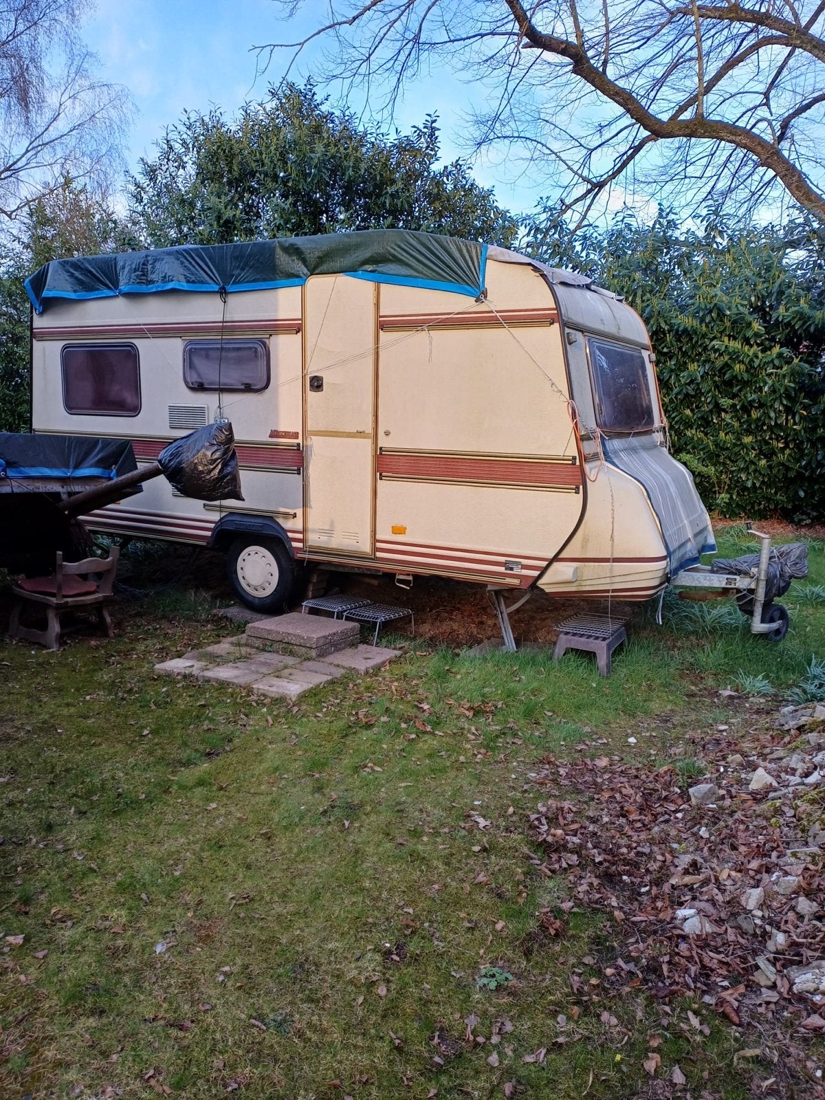 LMC Münsterland Caravan - Ruime 4-persoons, Vast bed, Treinzit, Particulier, 5 tot 6 meter