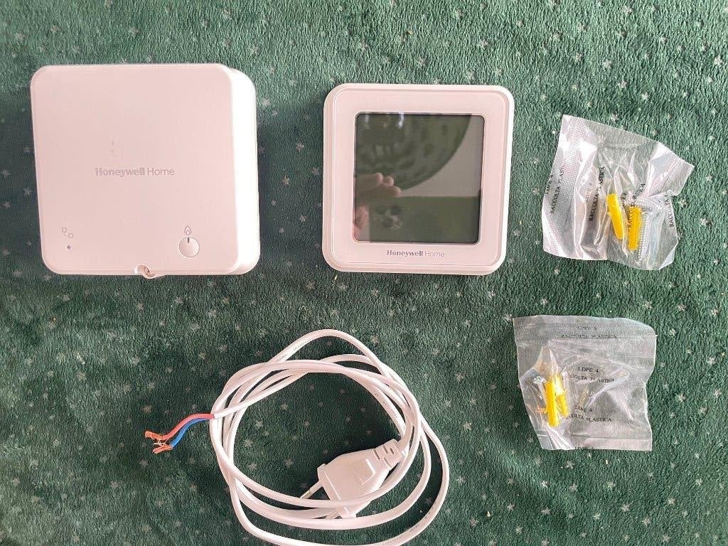 Honeywell Lyric T6 wit, Ophalen of Verzenden, Slimme thermostaat, Zo goed als nieuw
