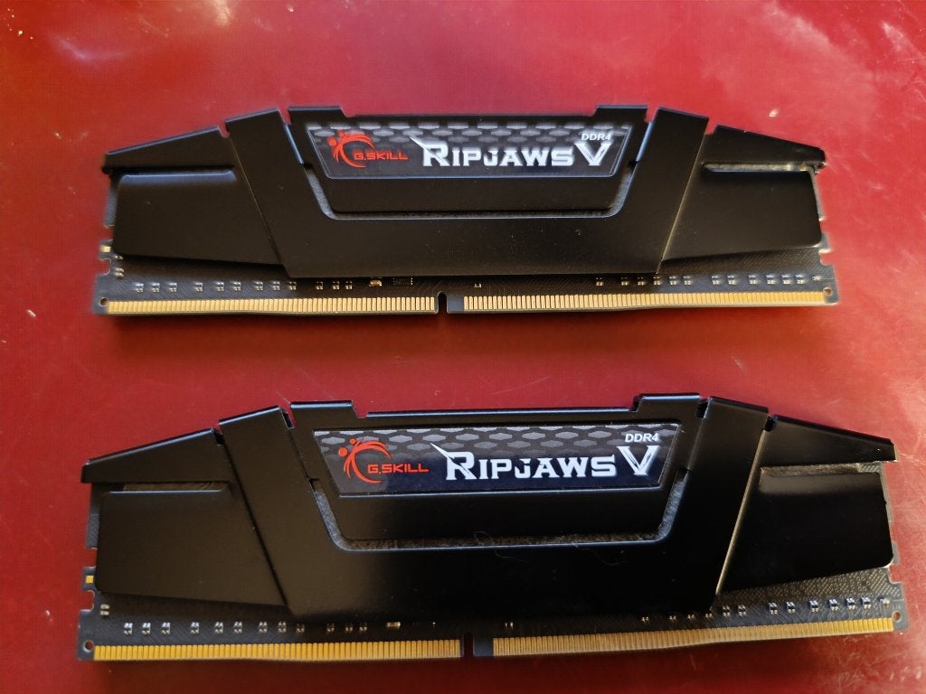 G.Skill Ripjaws V F4-3200C16D-32GVK, Ophalen, 32 GB, DDR4, Zo goed als nieuw
