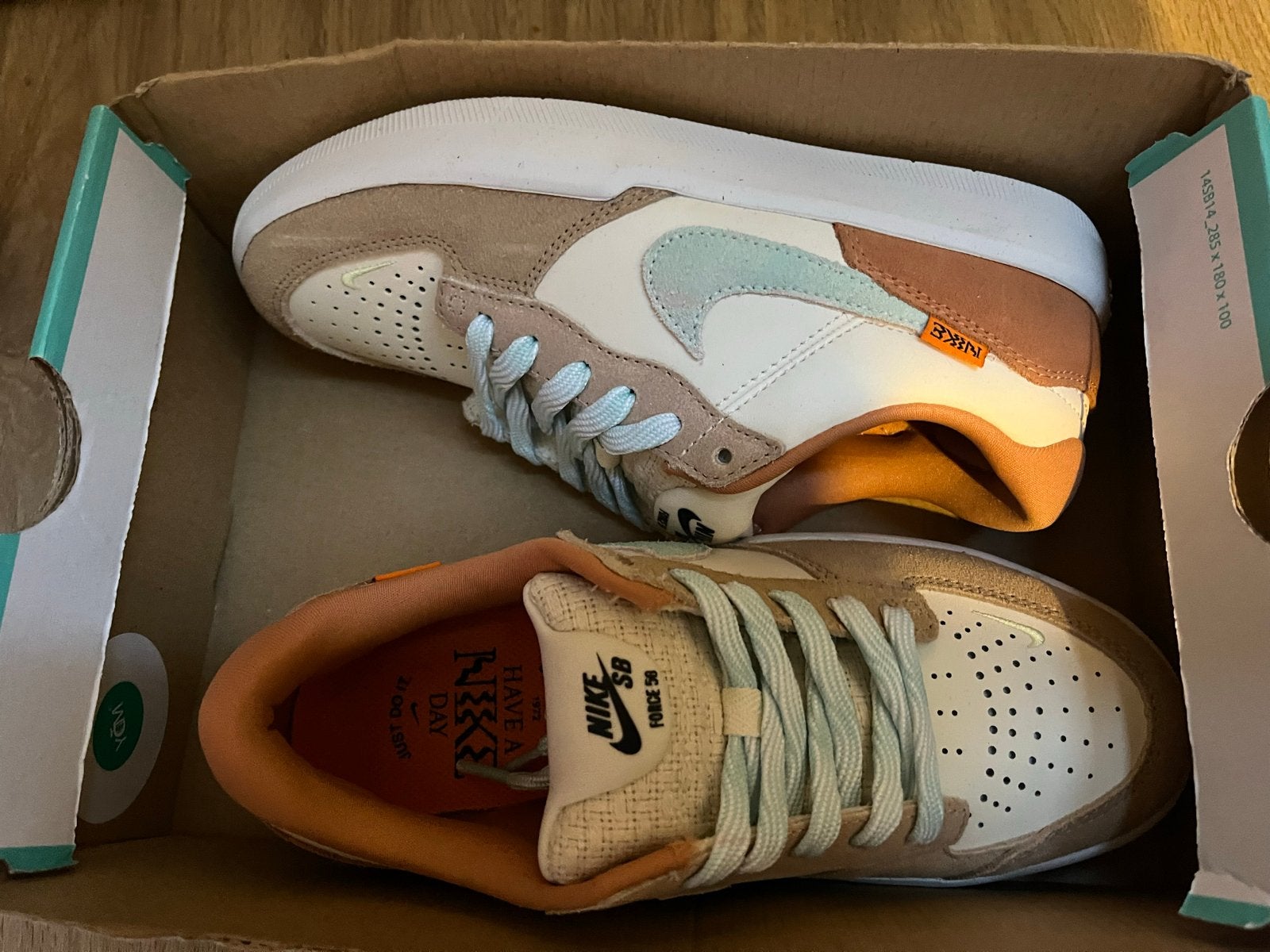 Nike SB Force 58 Sneakers - Nieuw in doos mt 37,5, Beige, Nieuw, Ophalen of Verzenden, Sneakers of Gympen