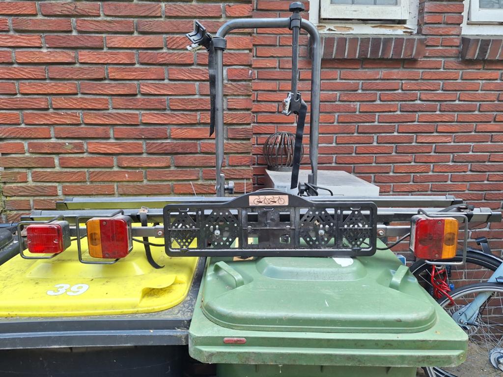 Nette fietsendrager, Ophalen, Gebruikt, Trekhaakdrager