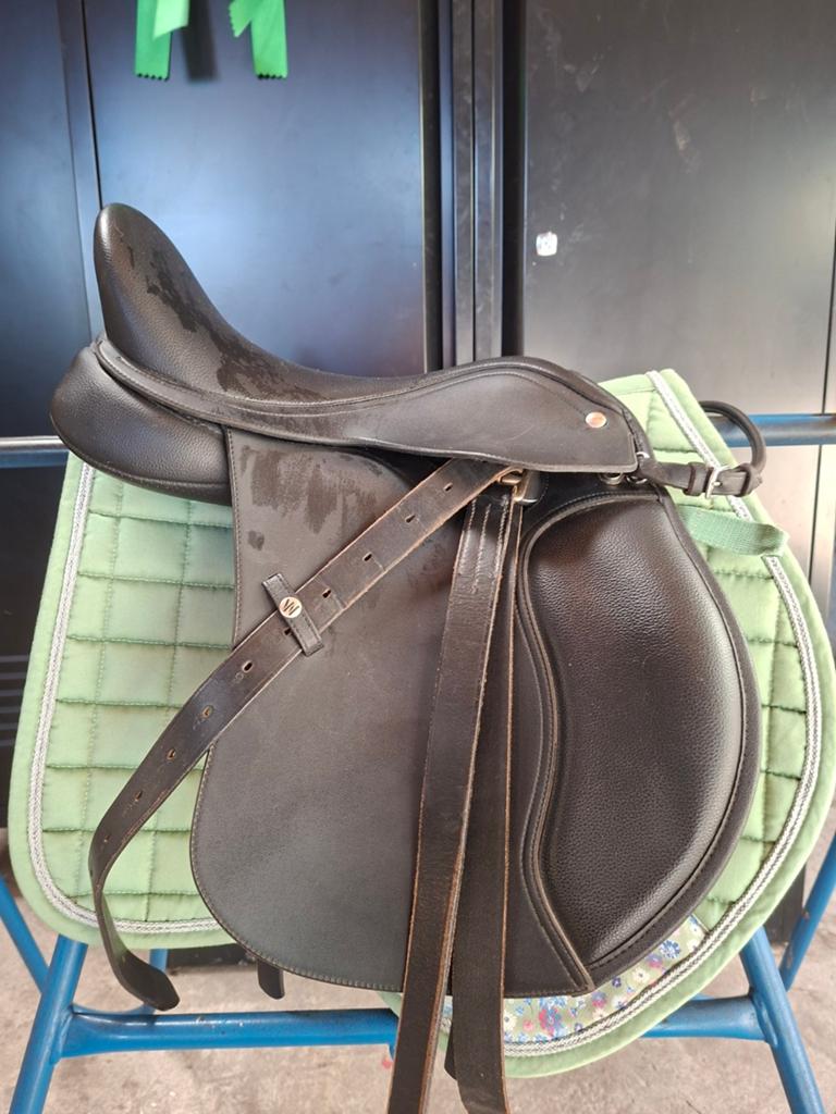 Zgan Wintec 500 15" pony hart vzh zadel nieuwste model, Ophalen, Zo goed als nieuw, Dressuur