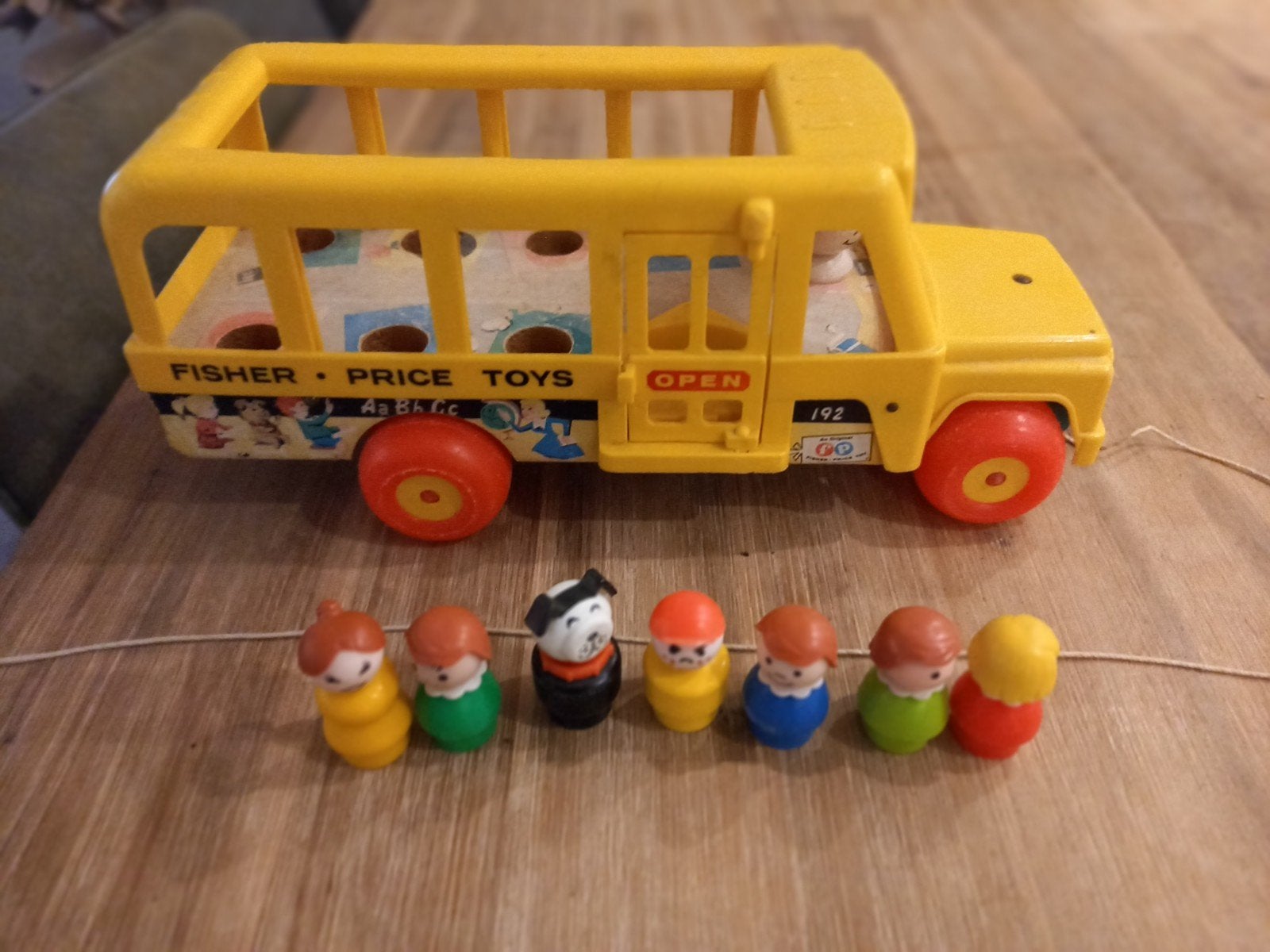 Vintage Fisher-Price Schoolbus #192 met figuren, Ophalen