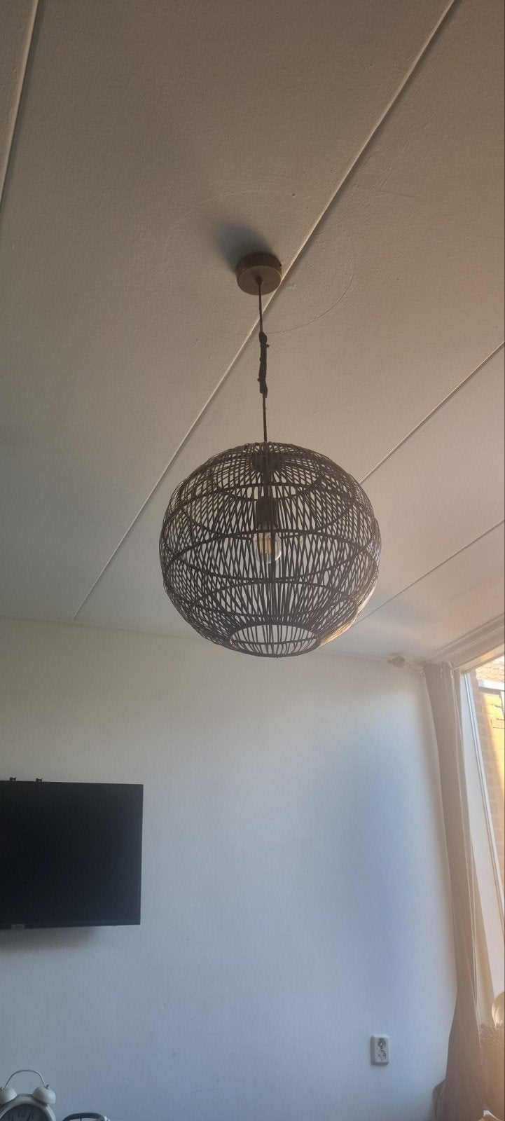 2 Karwei hanglampen - Rotan/Wicker stijl, Overige materialen, 50 tot 75 cm, Ophalen of Verzenden, Zo goed als nieuw