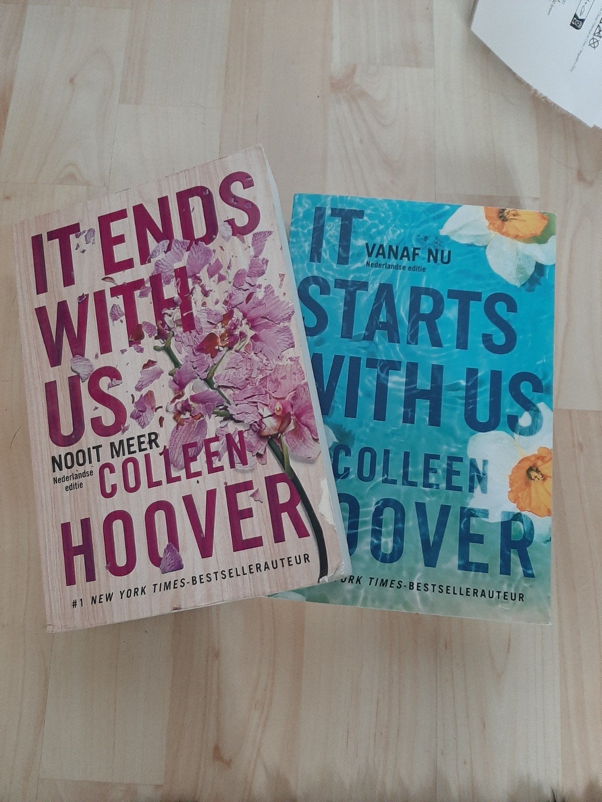 It Ends With Us/It Starts With Us- Colleen Hoover nl versie, Boeken, Ophalen of Verzenden, Amerika, Gelezen, Colleen Hoover