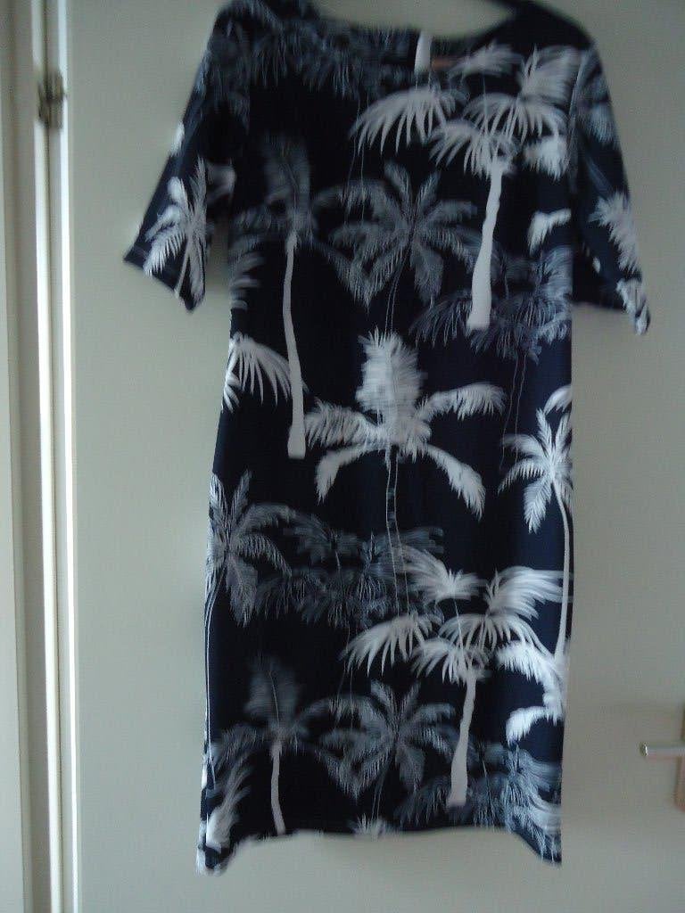 stijlvolle zomerjurk - merk Sophia - maat M, Maat 38/40 (M), Blauw, Sophia, Ophalen of Verzenden