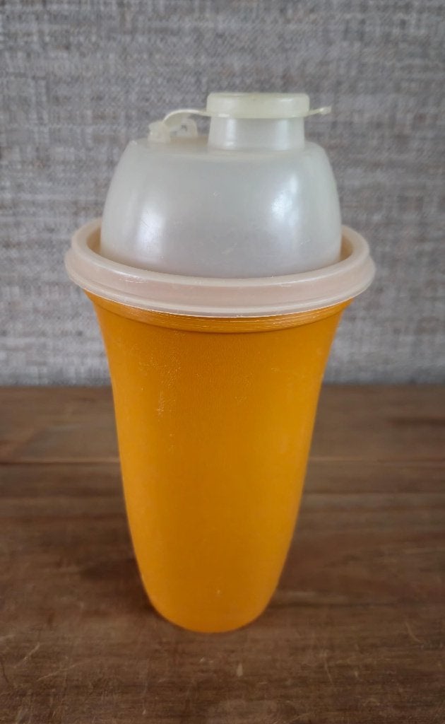 Tupperware shaker 500ML Ø9,5cm Oranje, 500 ml, Oranje, Ophalen of Verzenden, Zo goed als nieuw