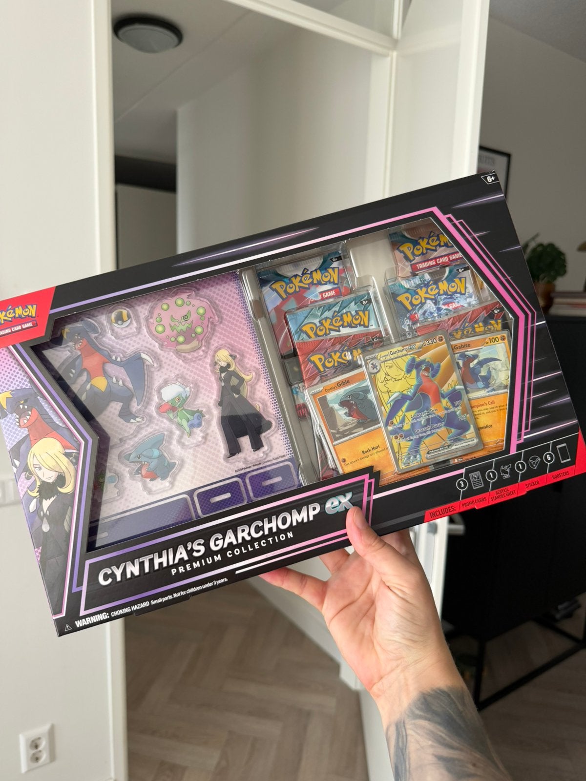 Pokémon Cynthia's Garchomp EX Premium Collection Box, Ophalen of Verzenden, Nieuw