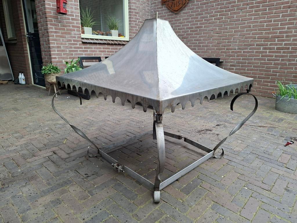 Schoorsteenkap  van rvs, Ophalen, Zo goed als nieuw, Vrijstaande haard, Houthaard