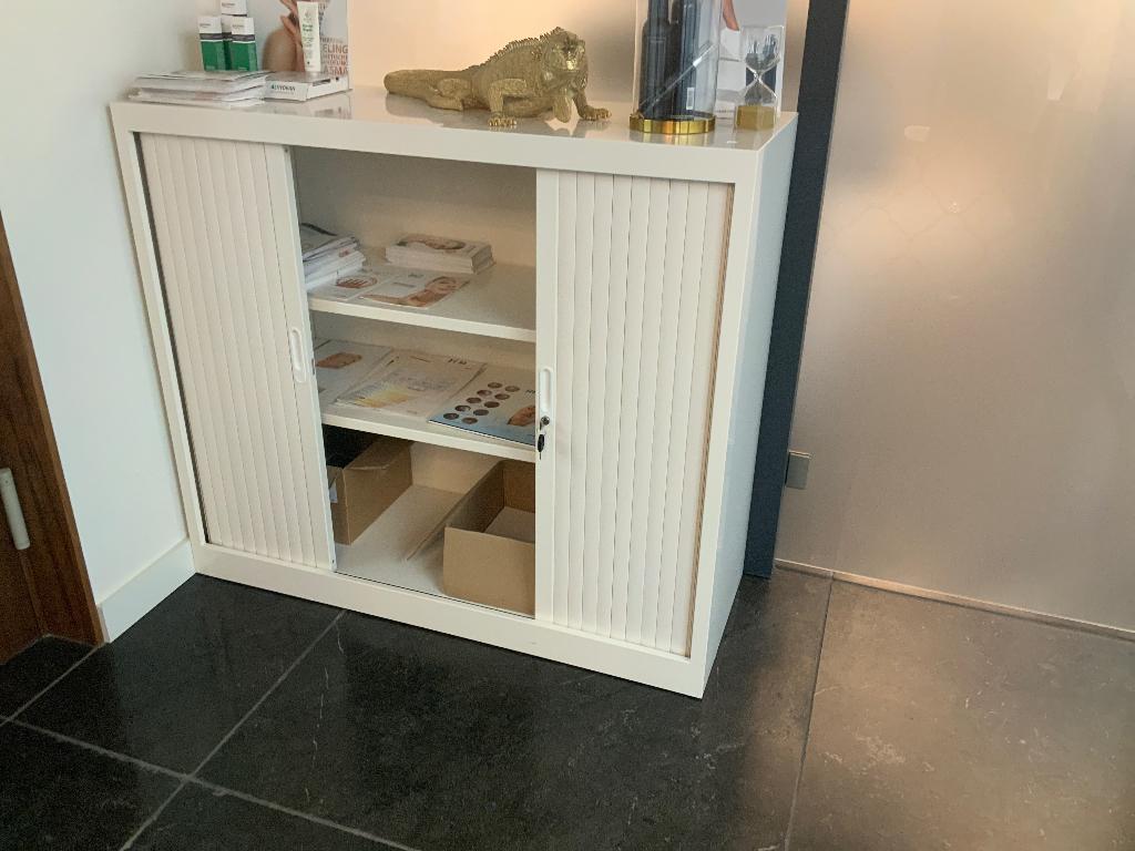 Witte roldeur kast, Ophalen, 100 tot 150 cm, 100 tot 150 cm, Zo goed als nieuw