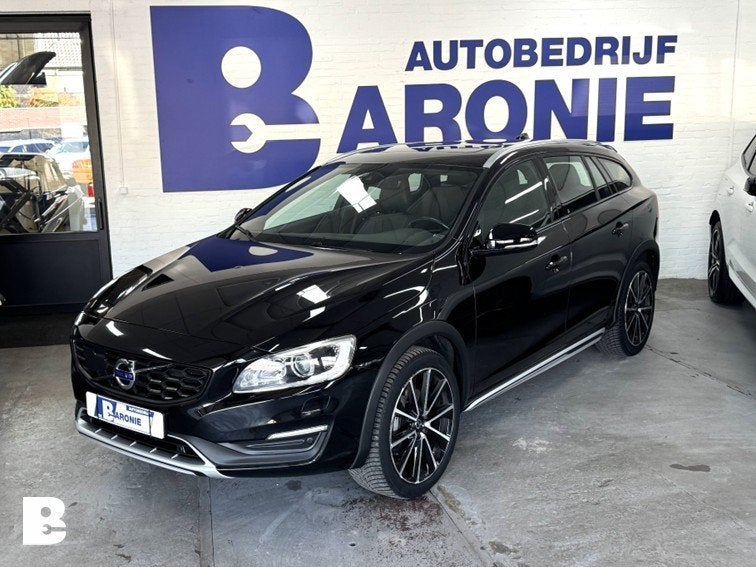 Volvo V60 Cross Country 2.0 T5 Summum, adaptive cruise, vol, 15 km/l, Gebruikt, Euro 6, 4 cilinders