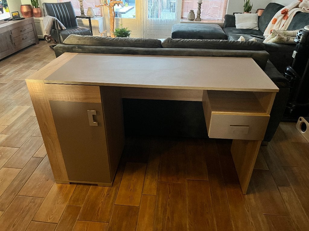 Bureau voor kinderen, Ophalen, Gebruikt, 51 cm, Hout