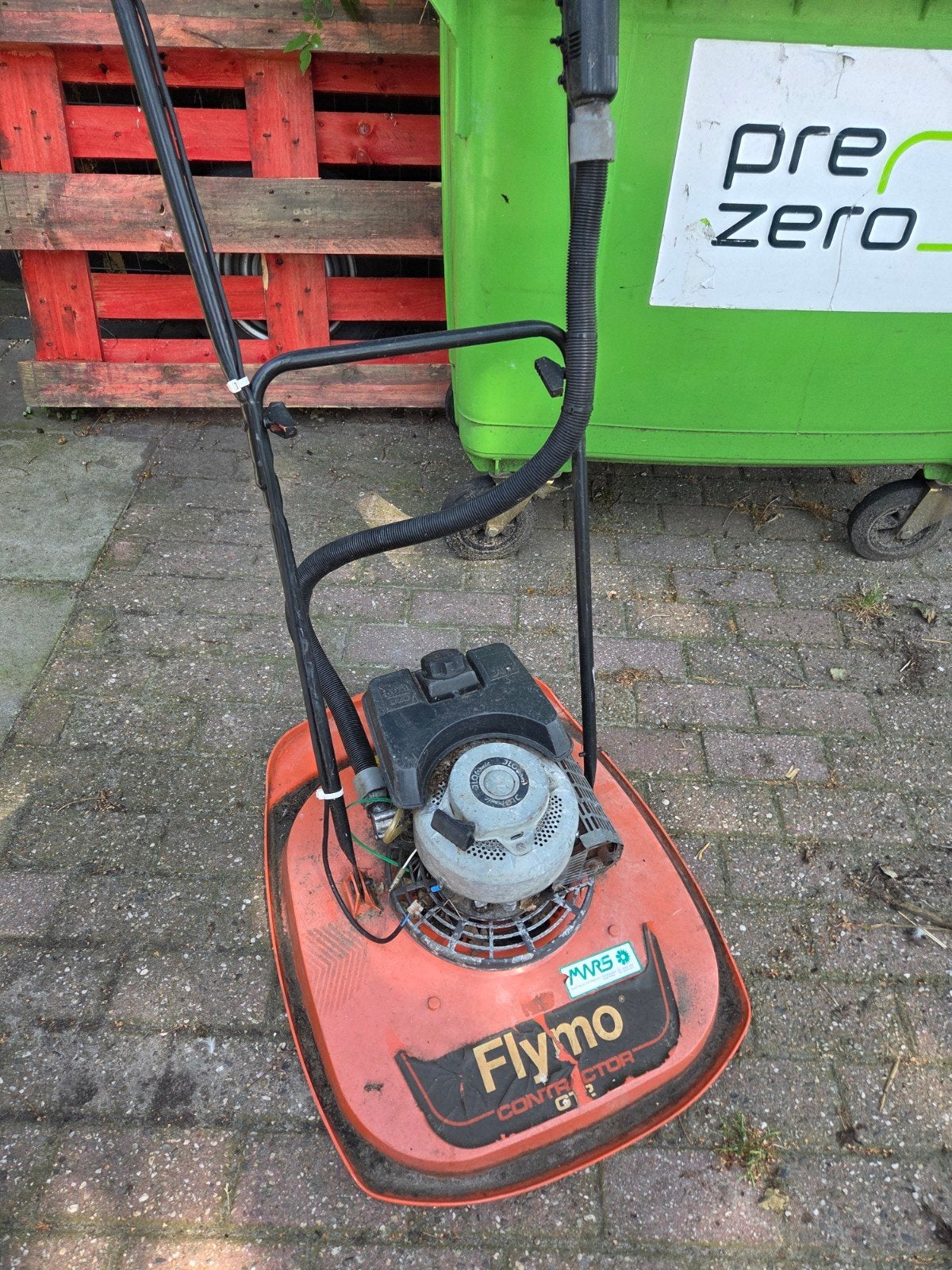 Flymo zweefmaaier - werkt niet (voor onderdelen/reparatie), Tuin en Terras, Grasmaaiers, Ophalen, Gebruikt, Elektrische grasmaaier