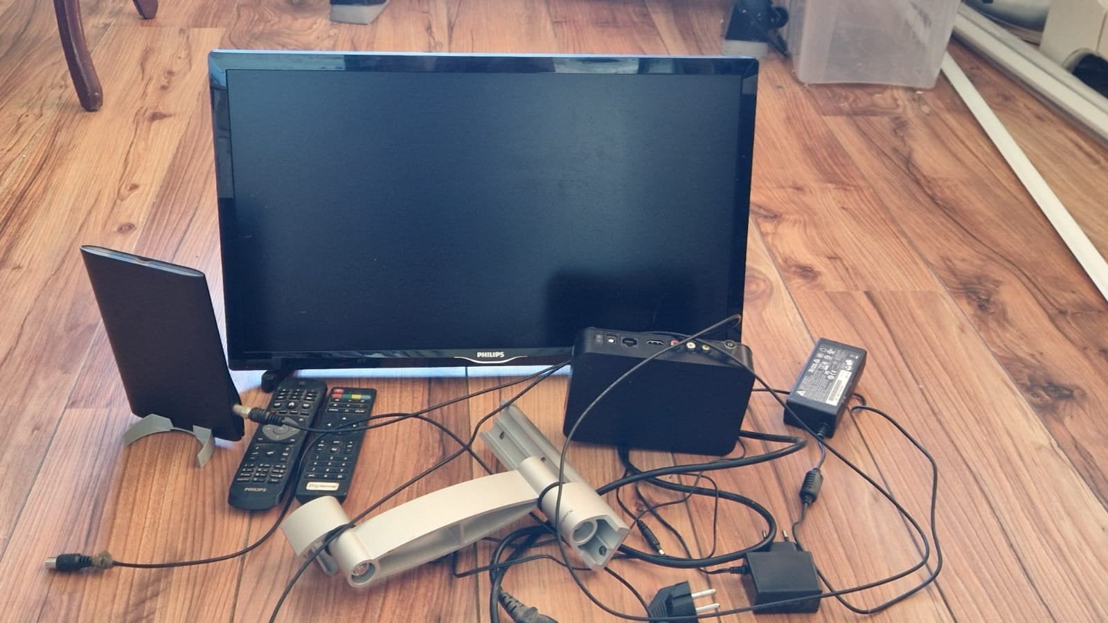 Philips 22PFL3212/12 LCD TV met Digitenne en beugel, Ophalen, Philips, 50 Hz, Zo goed als nieuw