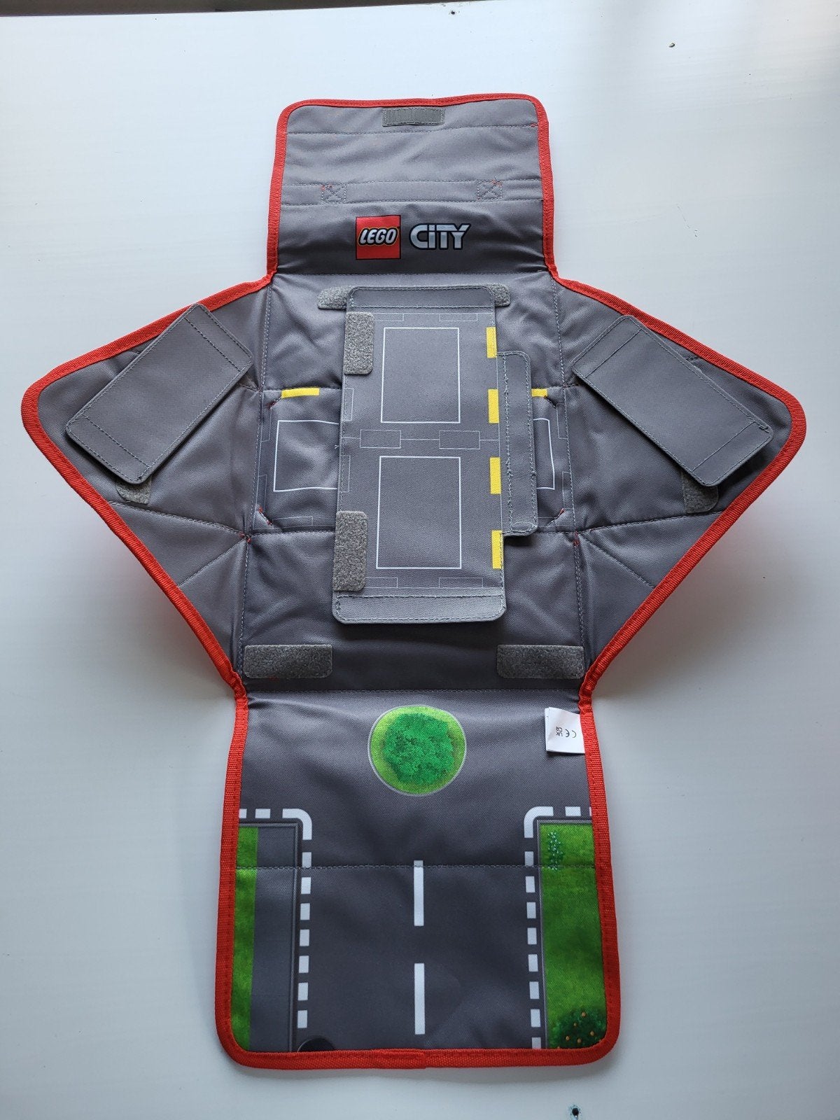 LEGO City 2-in-1 opvouwbare speelmat en opbergkoffer, Ophalen of Verzenden, Zo goed als nieuw, Jongen of Meisje
