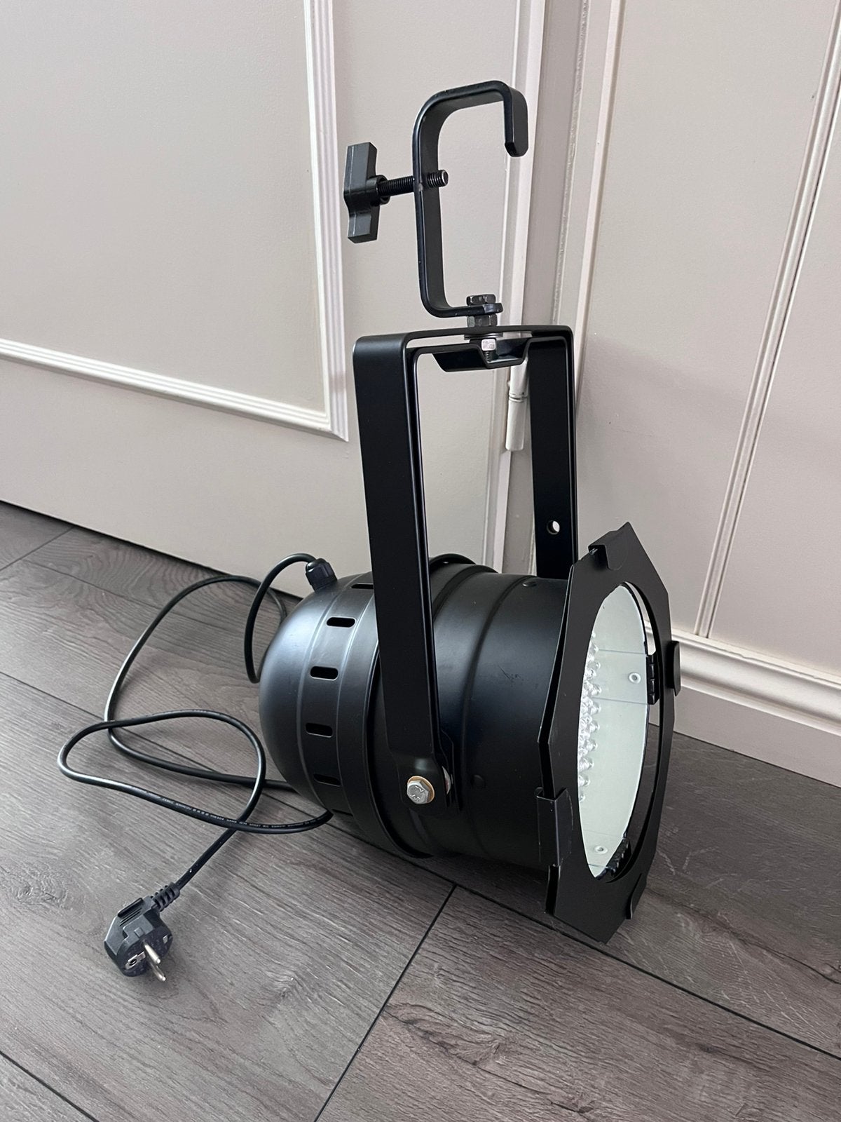 Showtec LED PAR 64 Short Pro DMX In/Out, Muziek en Instrumenten, Theaterbelichting, Ophalen, Zo goed als nieuw