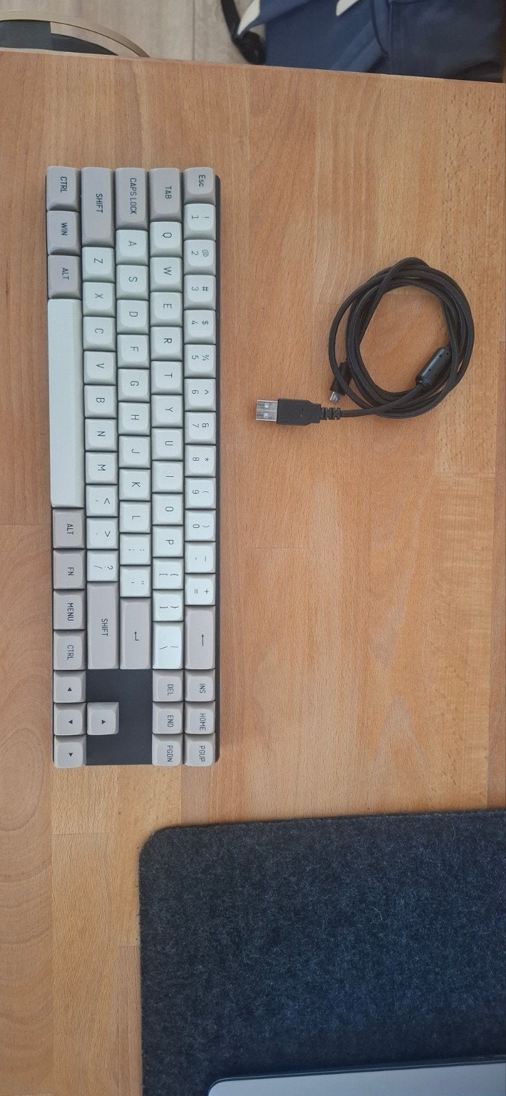 Drevo draadloos mechanisch toetsenbord RGB Cherry MX Blue, Computers en Software, Toetsenborden, Gebruikt, Drevo, Draadloos, Qwerty