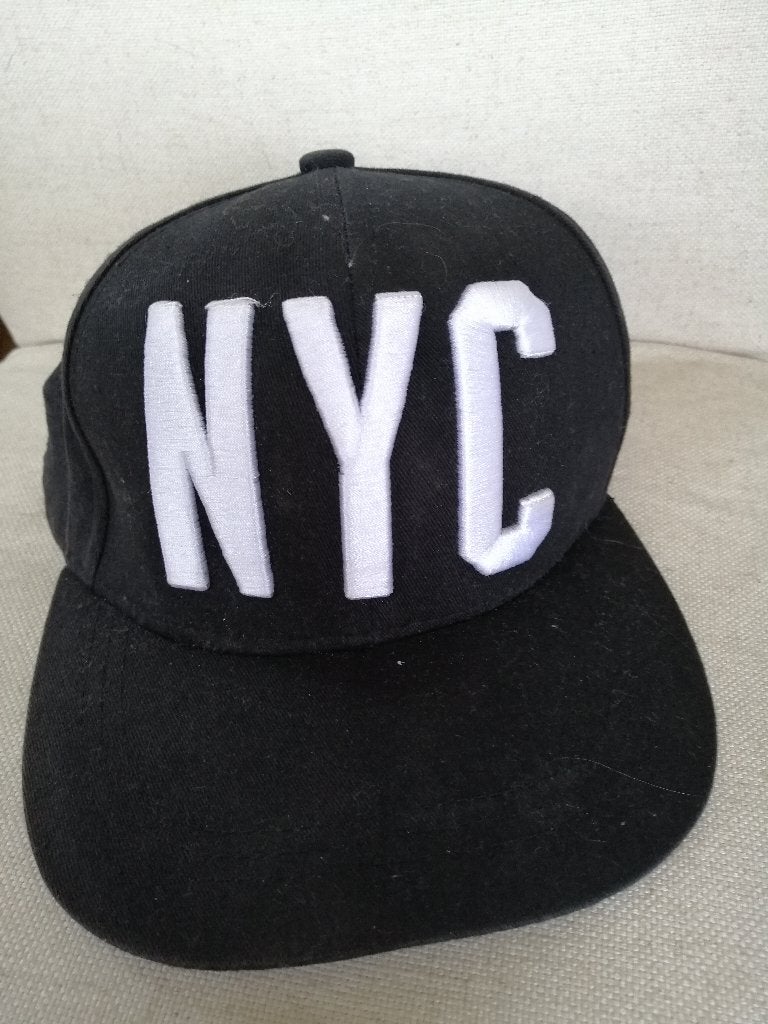 DIVIDED by H&M cap pet zwart NYC, Kleding | Heren, Ophalen of Verzenden, H&M