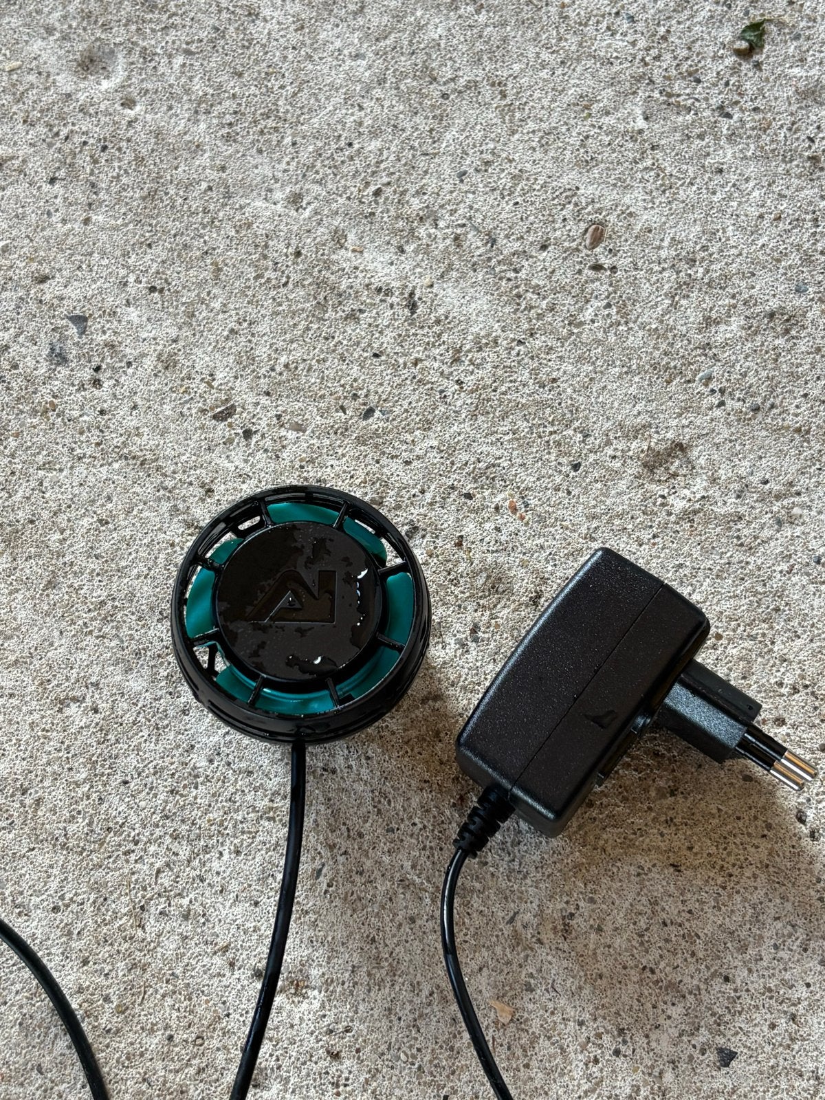 AI nero 3 Aquarium Pomp met Adapter, Ophalen, Gebruikt, Ai, Ai