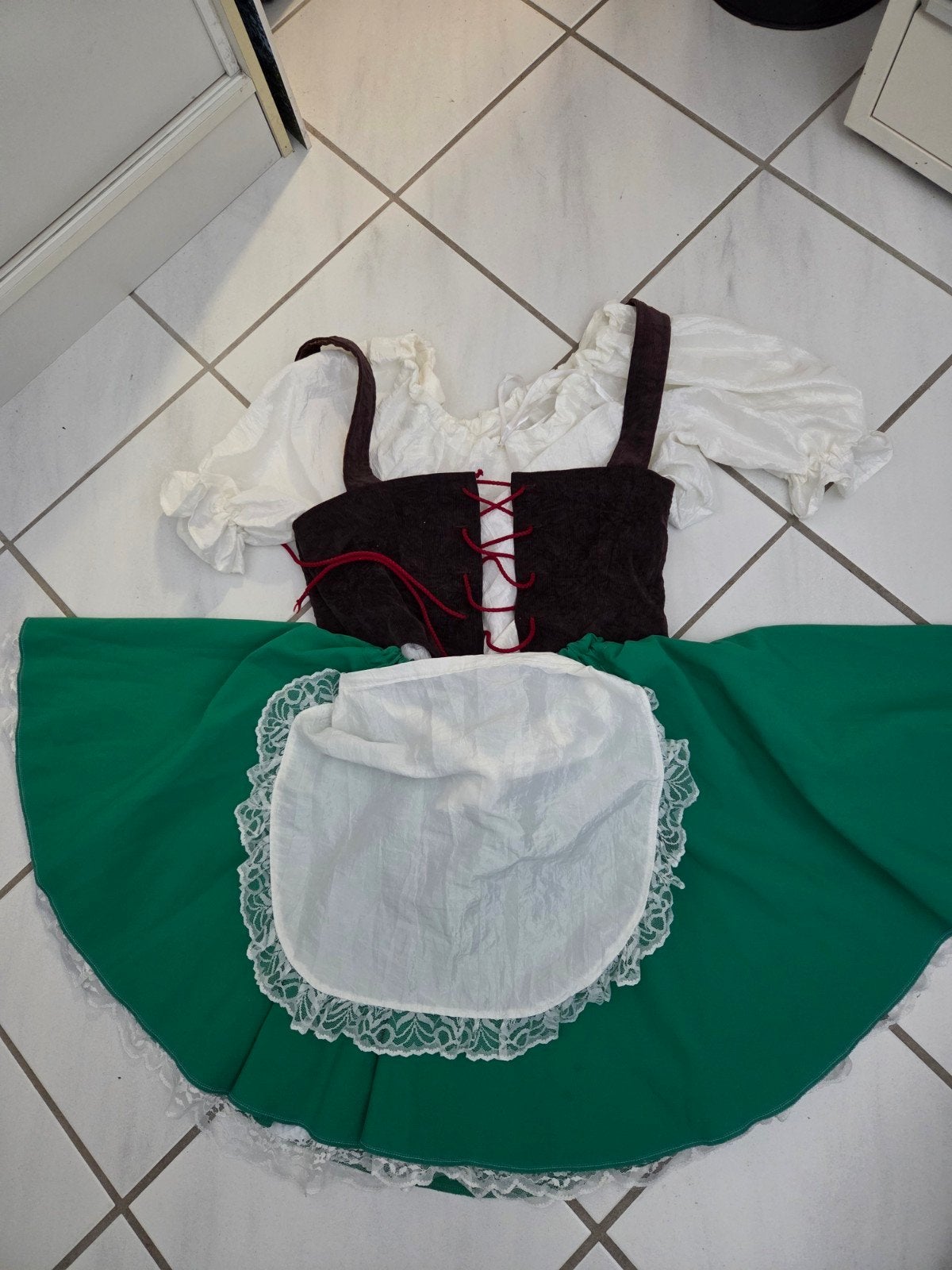 Tiroler jurk    maat : 34 - 36, Ophalen of Verzenden, Zo goed als nieuw, Carnaval, Kleding