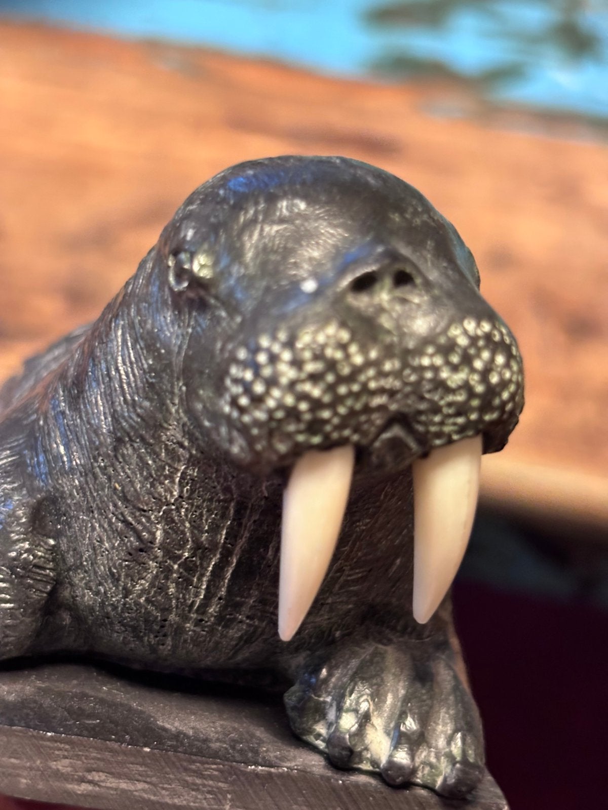 Zwaar Vintage Walrus Beeld op Voet Canadese Inuit Kunststijl, Ophalen of Verzenden