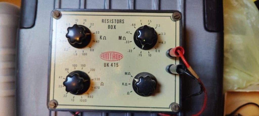 weerstanden Box, Hobby en Vrije tijd, Elektronica-componenten, Ophalen, Gebruikt