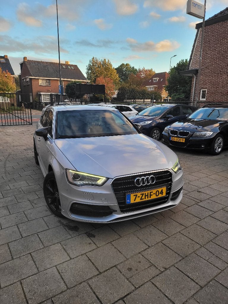 Audi A3 1.4TFSI G-tron 81KW SB S-tro 2014 Grijs, Auto's, 4 cilinders, Overige brandstoffen, Origineel Nederlands, 1395 cc