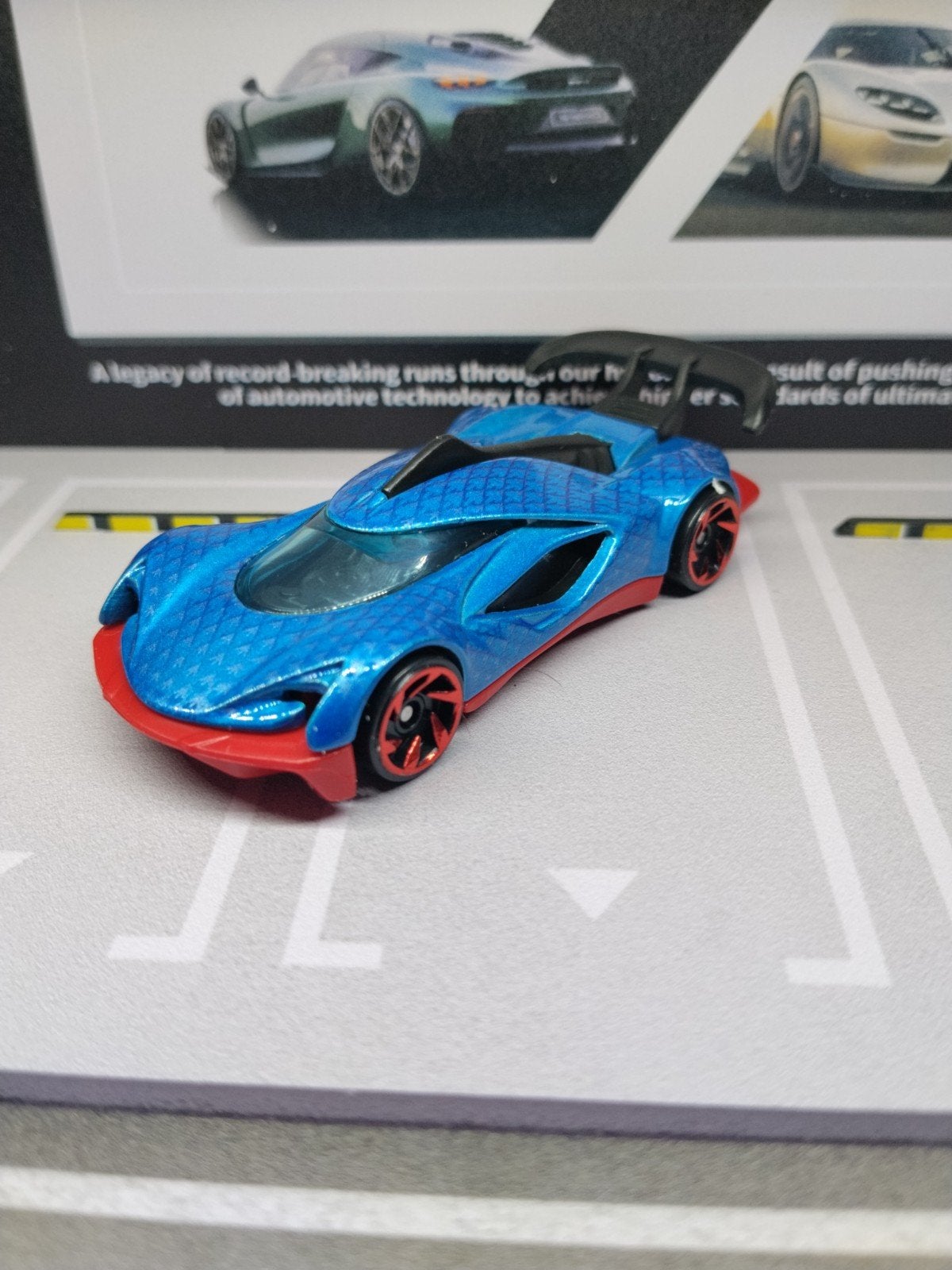 Hotwheels street shrieker hot wheels, Hobby en Vrije tijd, Modelauto's | Overige schalen, Ophalen of Verzenden, Nieuw, Auto