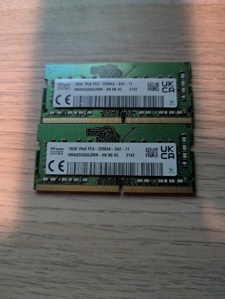 SK Hynix 32 GB (2x16 GB) PC4, Computers en Software, RAM geheugen, 32 GB, DDR4, Ophalen of Verzenden, Zo goed als nieuw