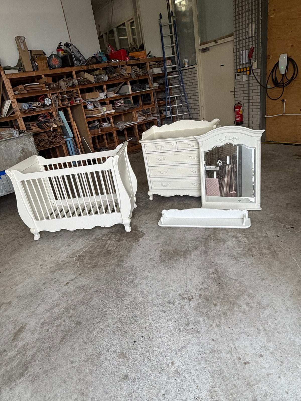 Complete babykamer: Ledikant, commode, spiegel en plank, Ophalen, Gebruikt, 70 tot 85 cm, 140 tot 160 cm
