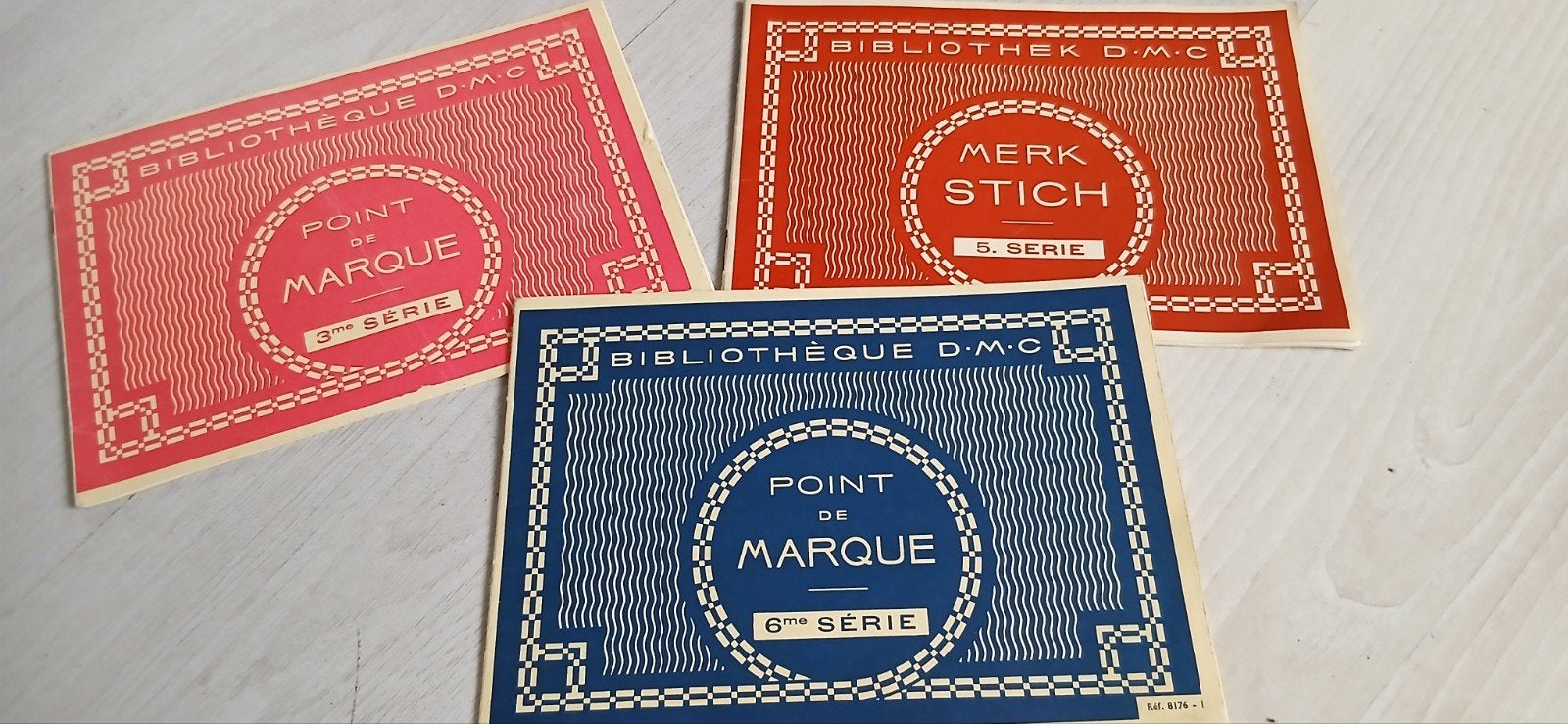 3 boekjes DMC borduurpatronen kruissteek point de marque, Ophalen of Verzenden, Zo goed als nieuw, Handborduren, Patroon