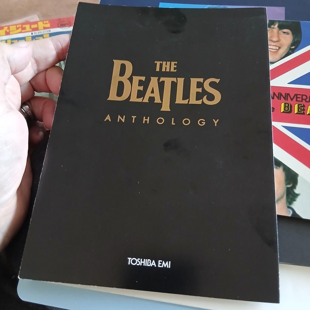 The Beatles Anthology - Folder Toshiba EMI Japan, Ophalen of Verzenden, Zo goed als nieuw, Artiest, The Beatles
