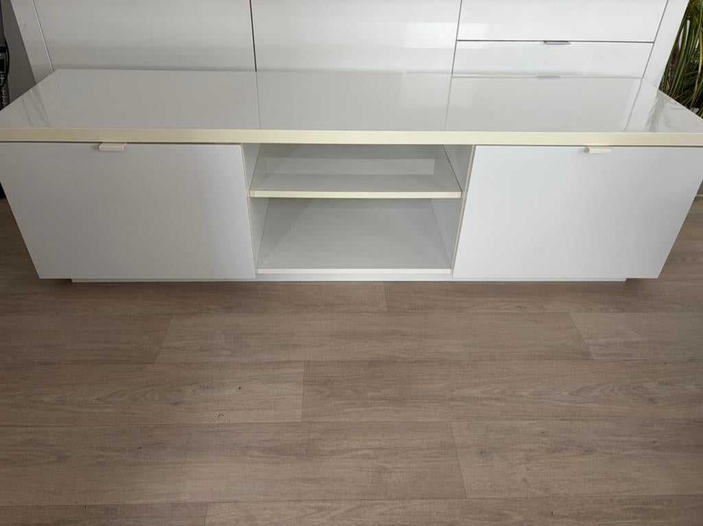 Tv meubel hoogglans wit, 150 tot 200 cm, Ophalen of Verzenden, Zo goed als nieuw, Minder dan 100 cm