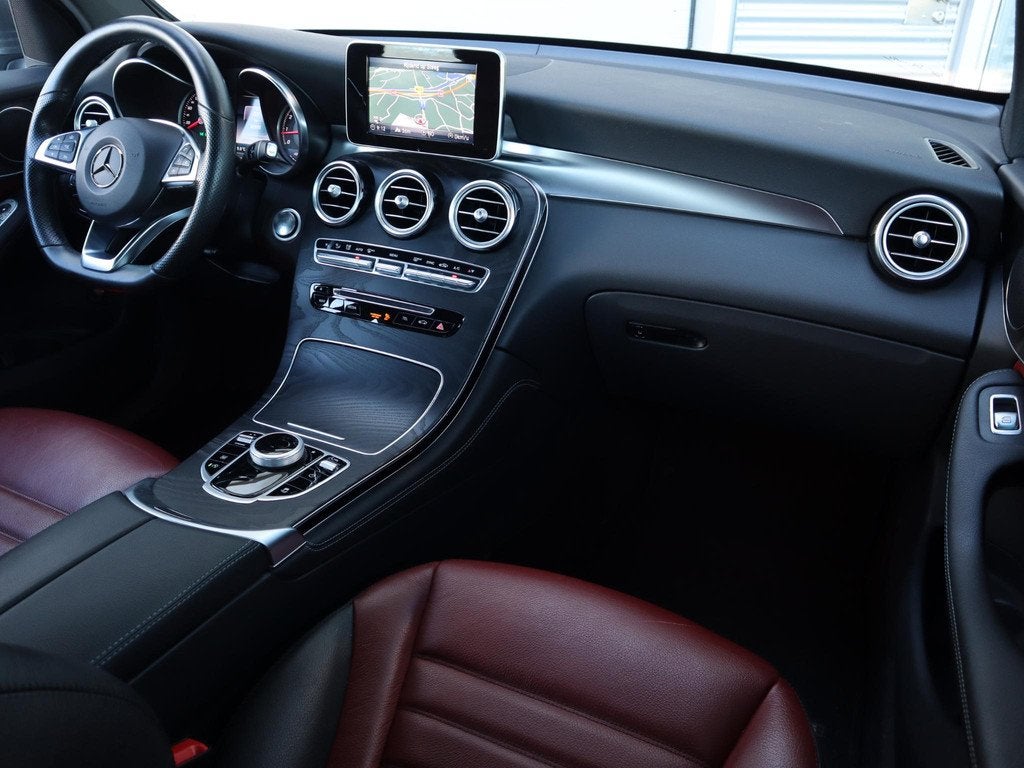 Mercedes-Benz GLC-klasse Coupé 250 4MATIC, Auto's, Mercedes-Benz, 12 maanden, Stof, Gebruikt, Euro 6