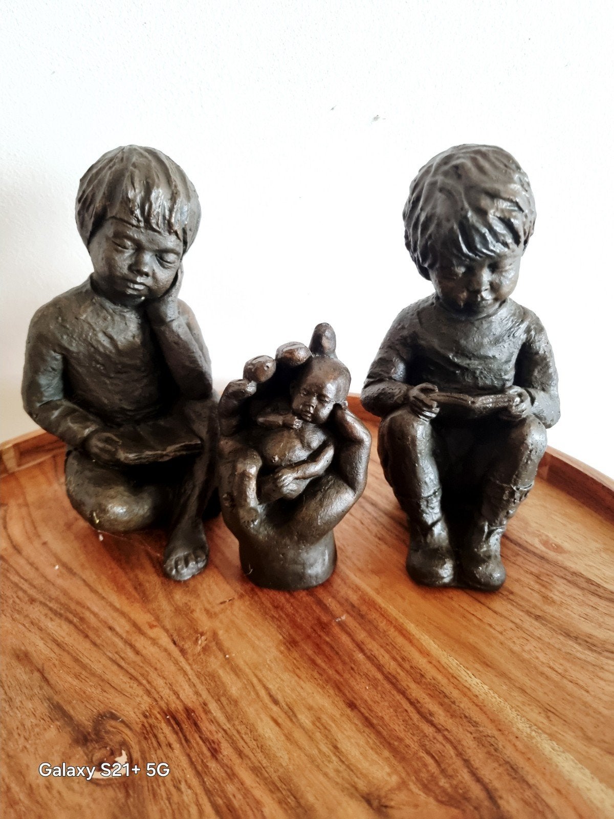 Beeldengroep Geert Kunen - Kinderen en baby, Antiek en Kunst, Ophalen, Groep mensen, Brons, Beeld