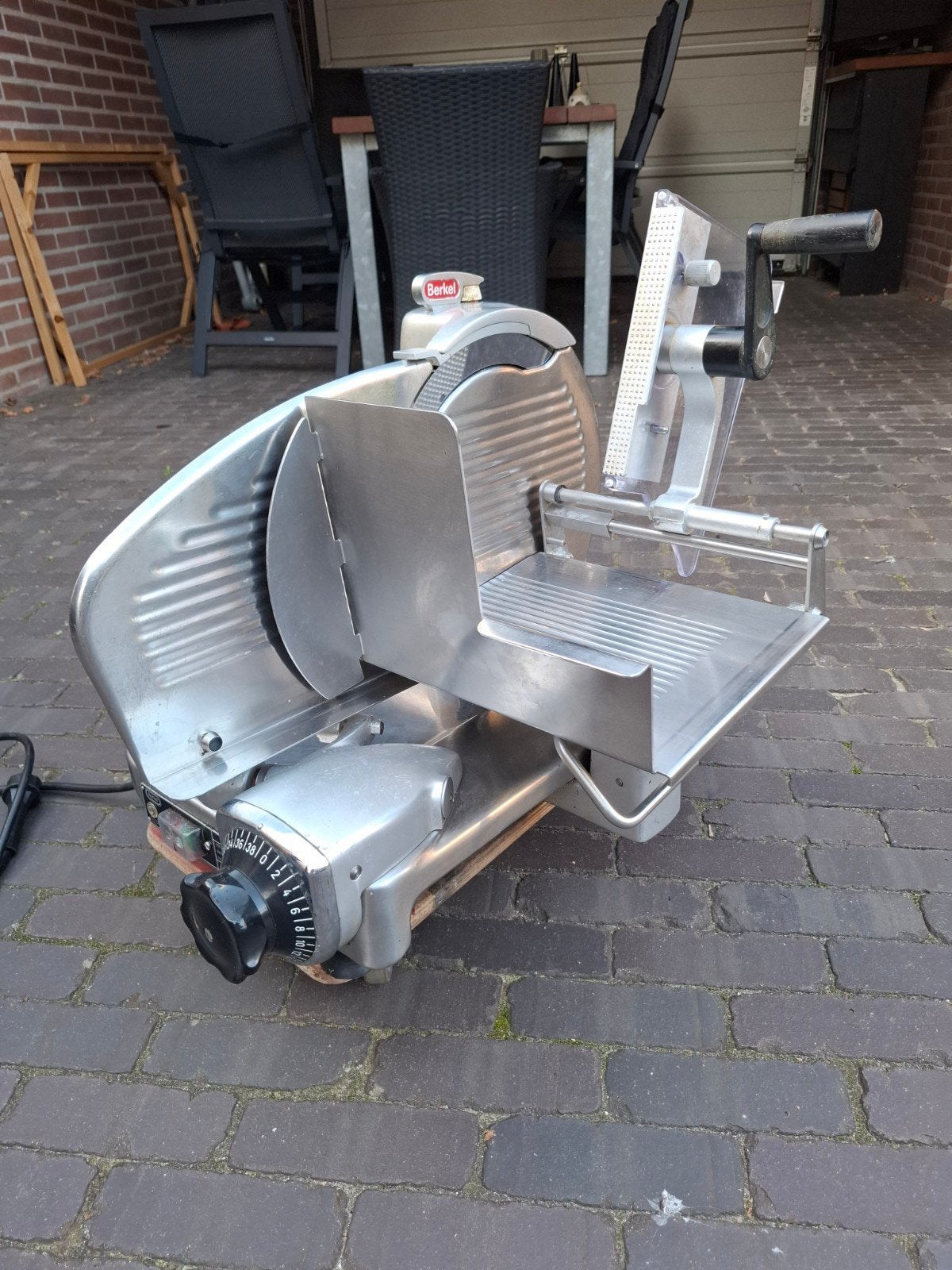 Berkel 834 snijmachine, Ophalen, Gebruikt