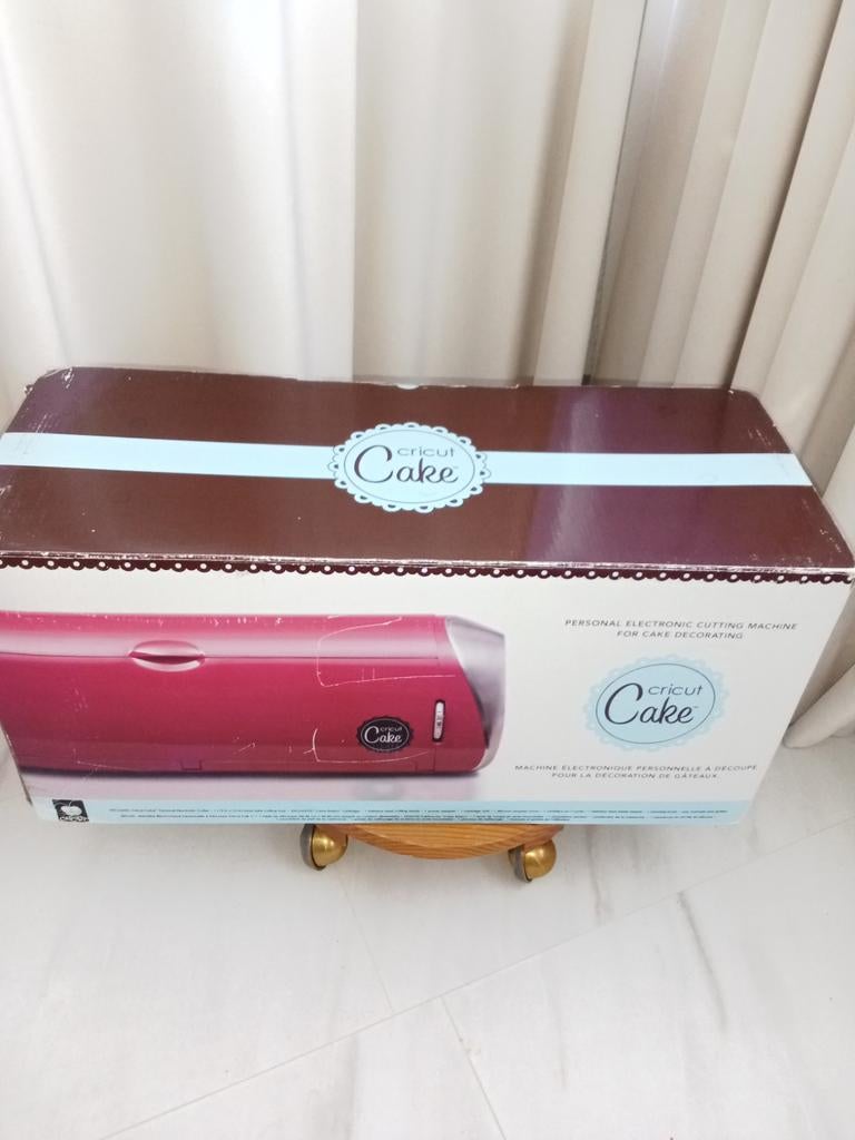 Cricut Cake, Ophalen of Verzenden, Zo goed als nieuw, Taarten of Cupcakes, Versiering