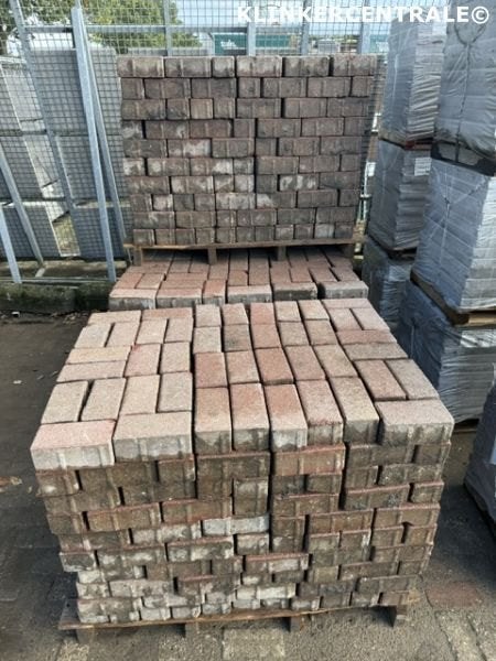40m2 rood betonklinkers keiformaat straatstenen bkk bss opri, Bij dit gebruikte product niet te achterhalen, Gebruikt, Bij dit gebruikte product niet te achterhalen
