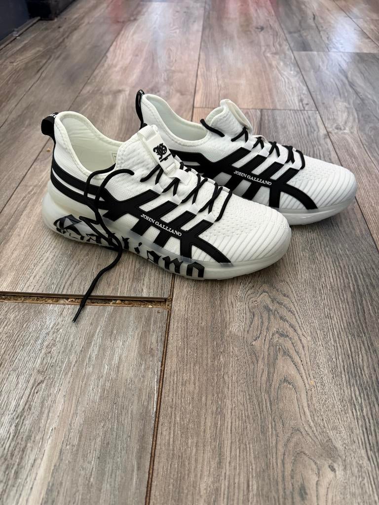 Nieuwe John Galliano sneakers wit met zwart, maat 43, Wit, Nieuw, Ophalen of Verzenden, Sneakers of Gympen