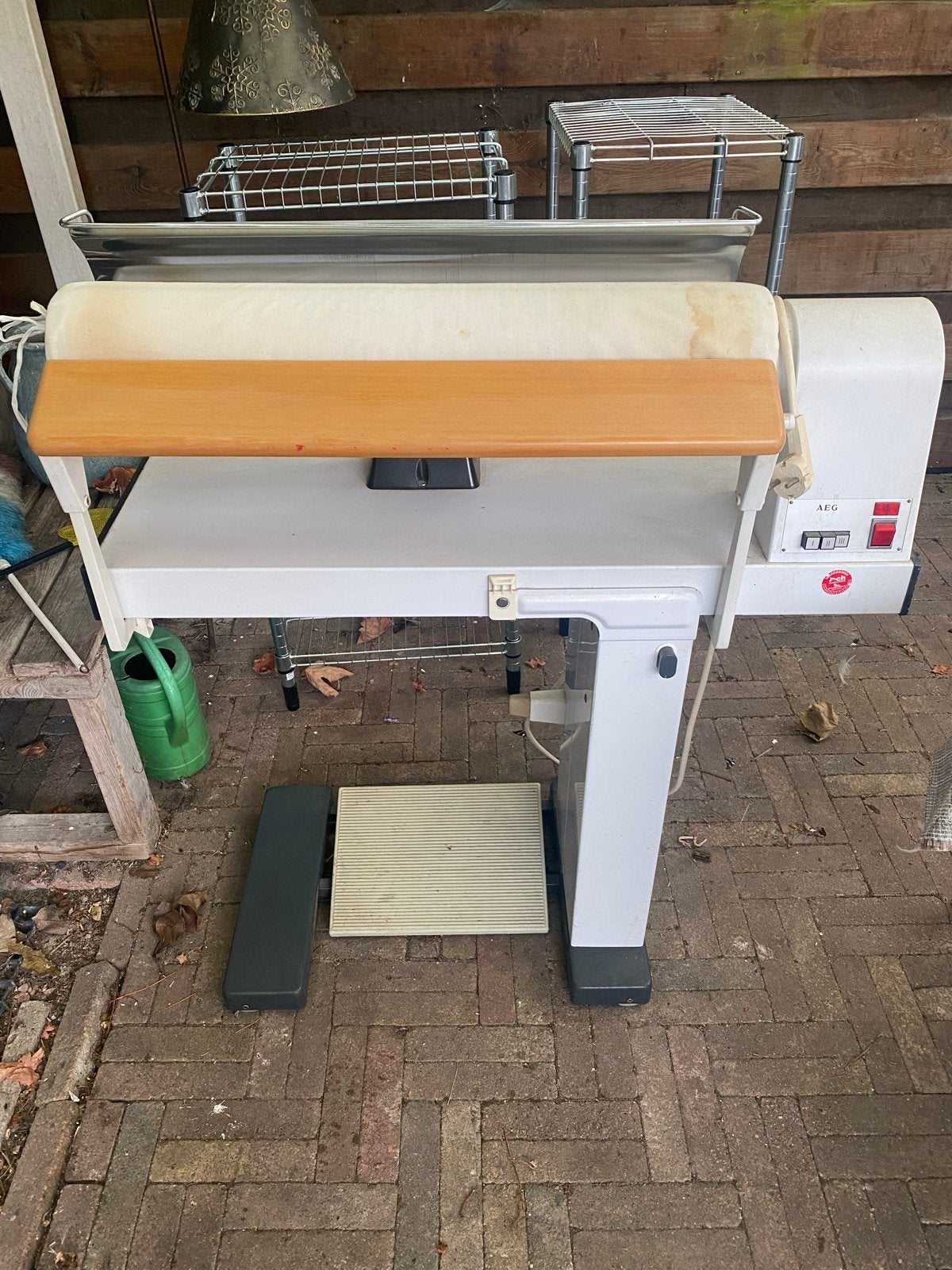 AEG Mangel/strijkmachine: Professionele strijkhulp., Ophalen, Gebruikt