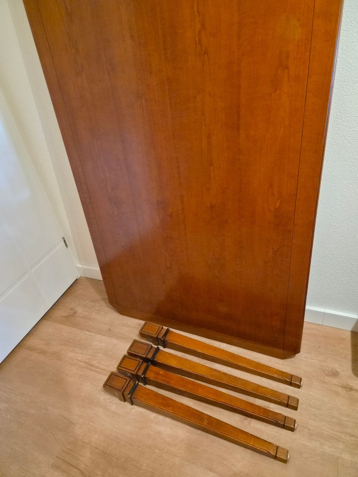 klassiek kersenhouten eettafel, Ophalen, Klassiek, Vierkant, 50 tot 100 cm