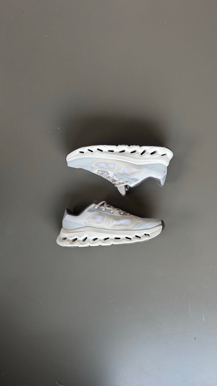 On Cloudtilt sneakers - Maat 45 - Nieuw, Wit, Nieuw, Ophalen of Verzenden, Sneakers of Gympen