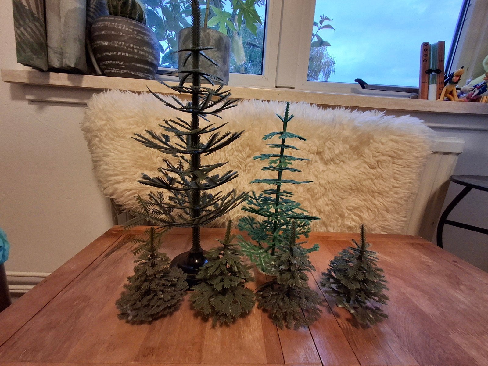 set van 5 oude vintage kerstbomen kunststof, Diversen, Ophalen of Verzenden, Nieuw