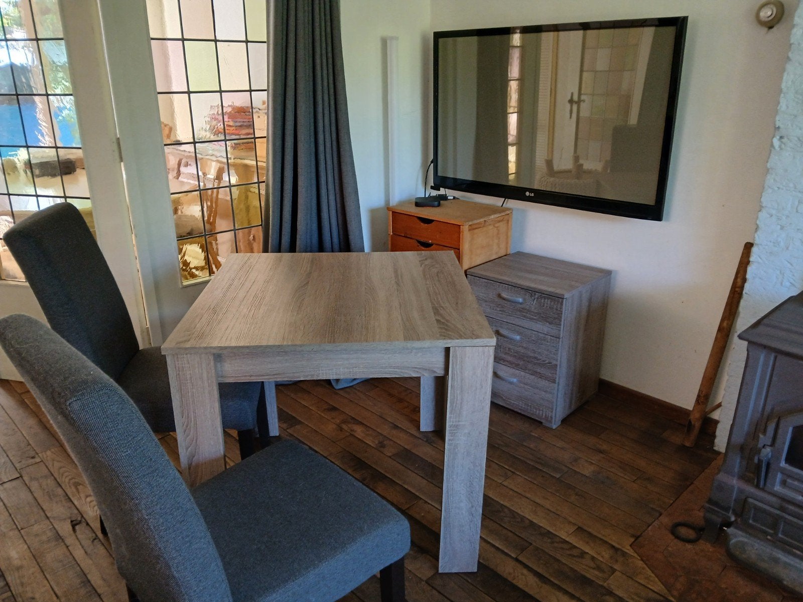 Eettafel met twee stoelen en ladenkast, Huis en Inrichting, Gebruikt, Vierkant, Tot twee personen, Ophalen of Verzenden