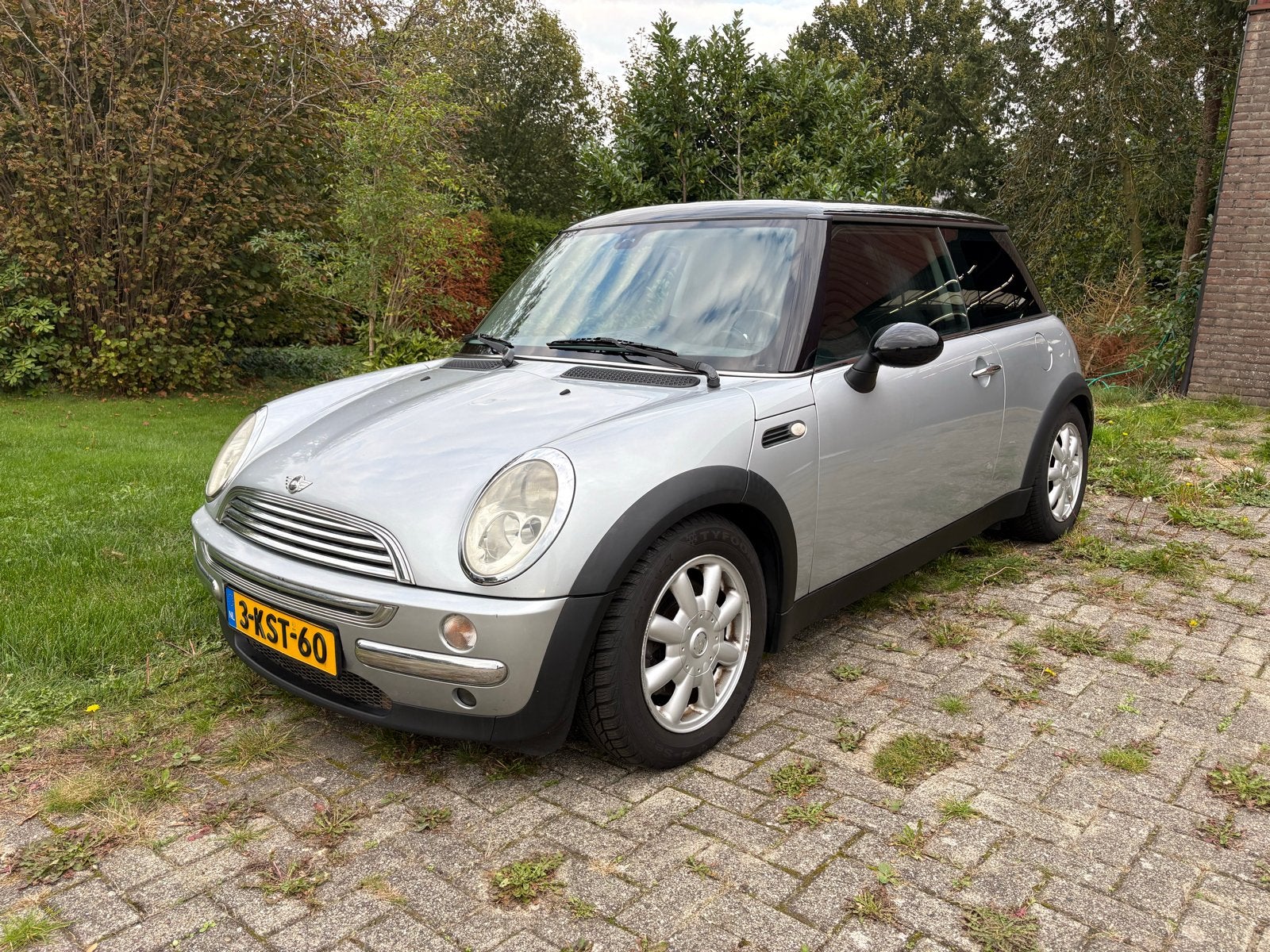 Mini 1.6 16V Cooper 2003 Nieuwe koppeling, Voorwielaandrijving, Zwart, 4 cilinders, 4 stoelen