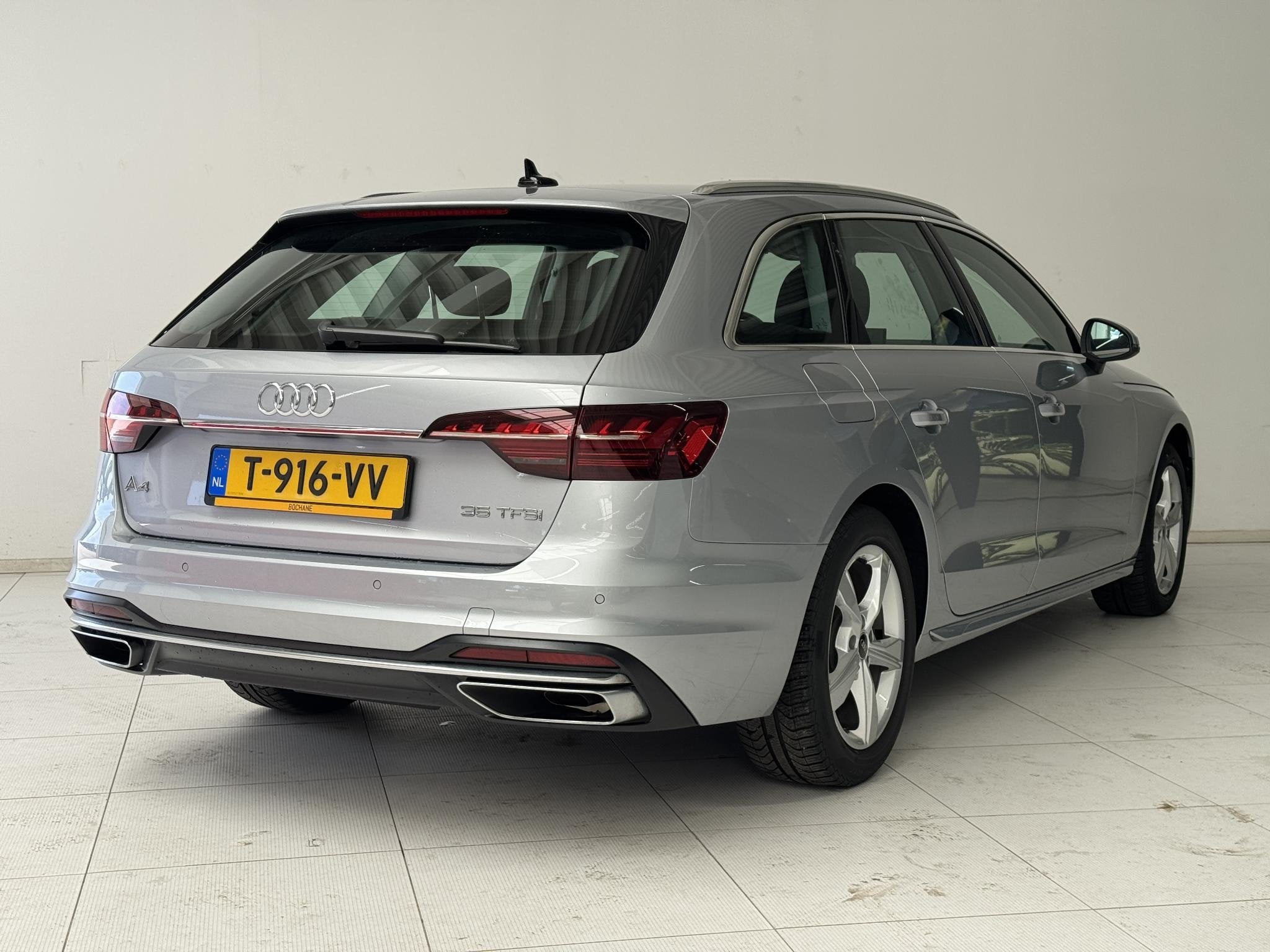 Audi A4 Avant 35 TFSI Advanced Edition | Navigatie | Parkeer, Auto's, Audi, Stof, Gebruikt, 4 cilinders, A4