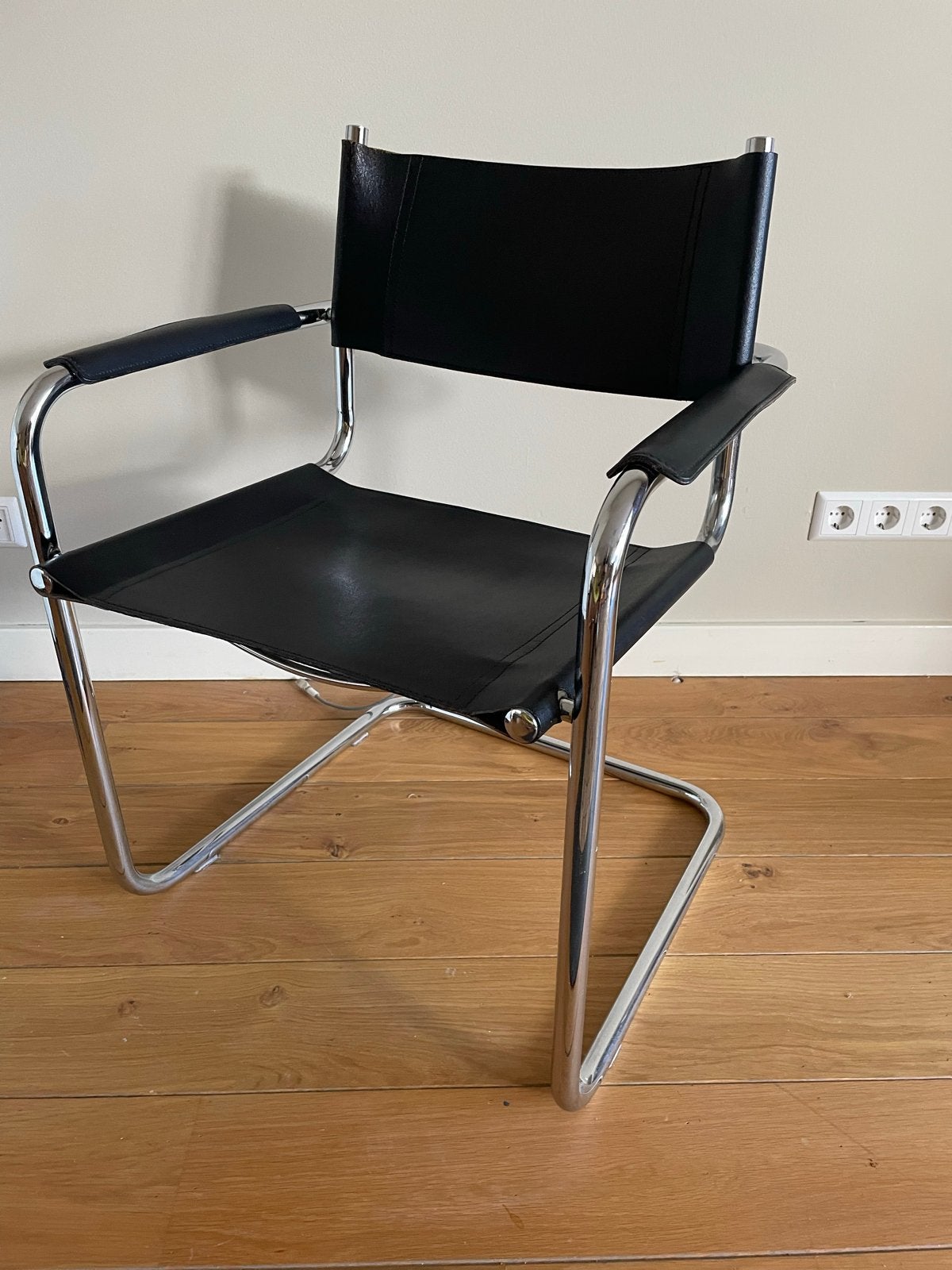 Design stoel met chromen frame, Huis en Inrichting, Ophalen, Gebruikt, Zwart, Leer