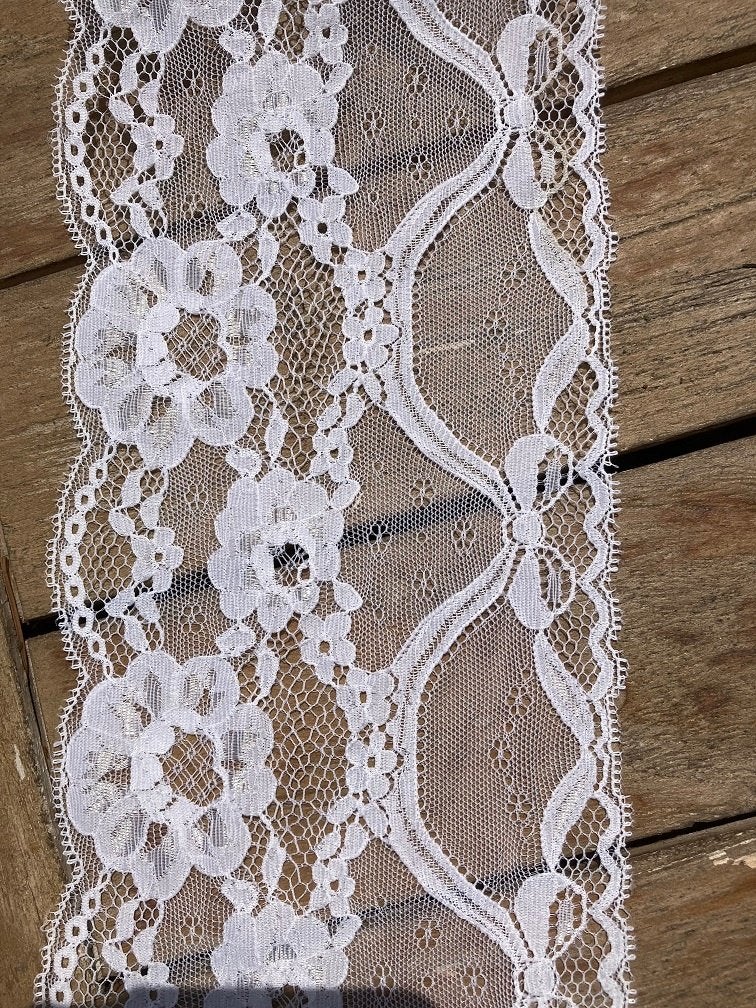 KANT BLOEM MET STRIK WIT 13 CM NIEUW, -, -, Nieuw, Kant