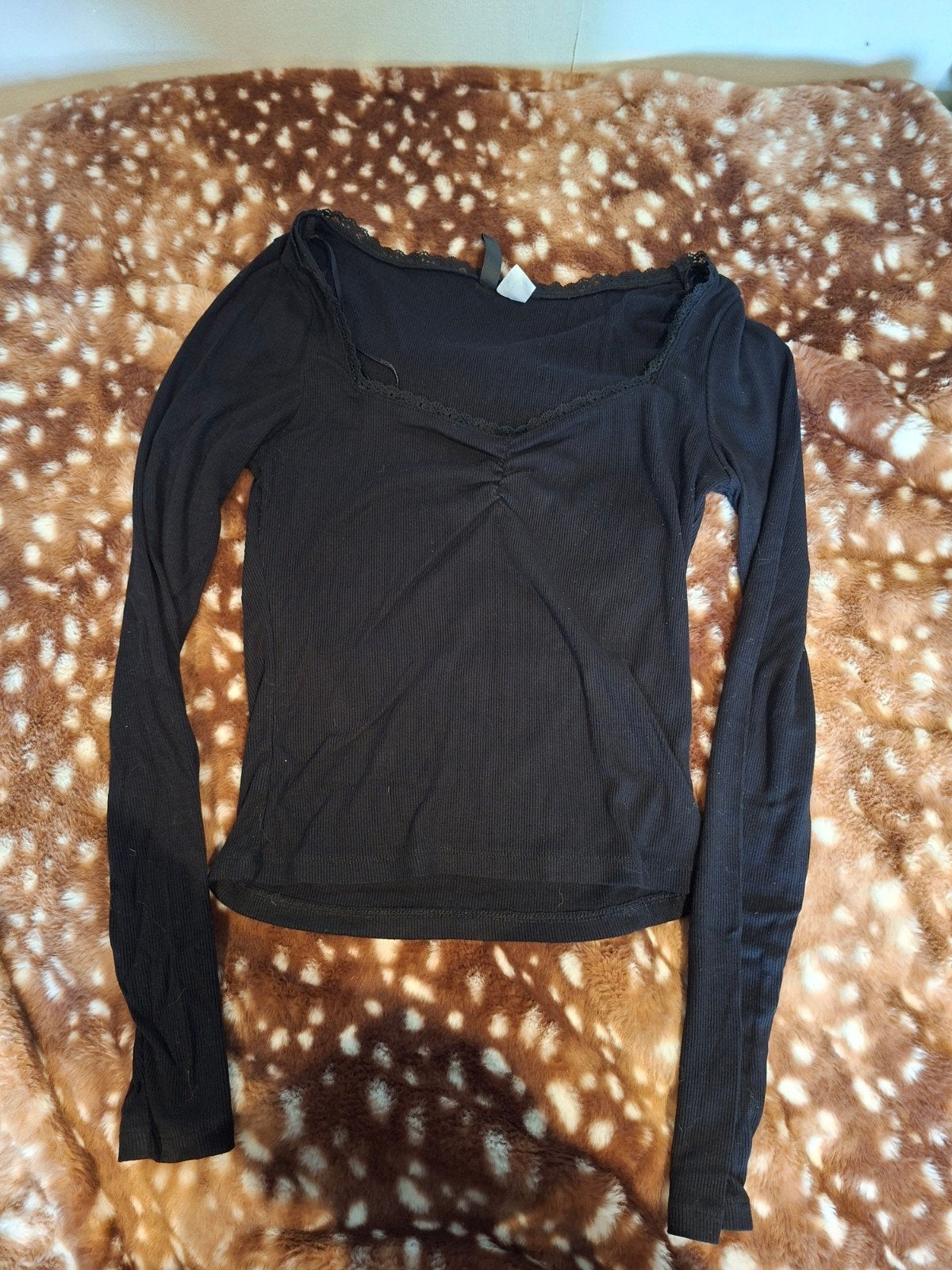 Zwart geribbelde top met kanten details, Kleding | Dames, Tops, Zwart, H&M Divided, Ophalen of Verzenden, Lange mouw