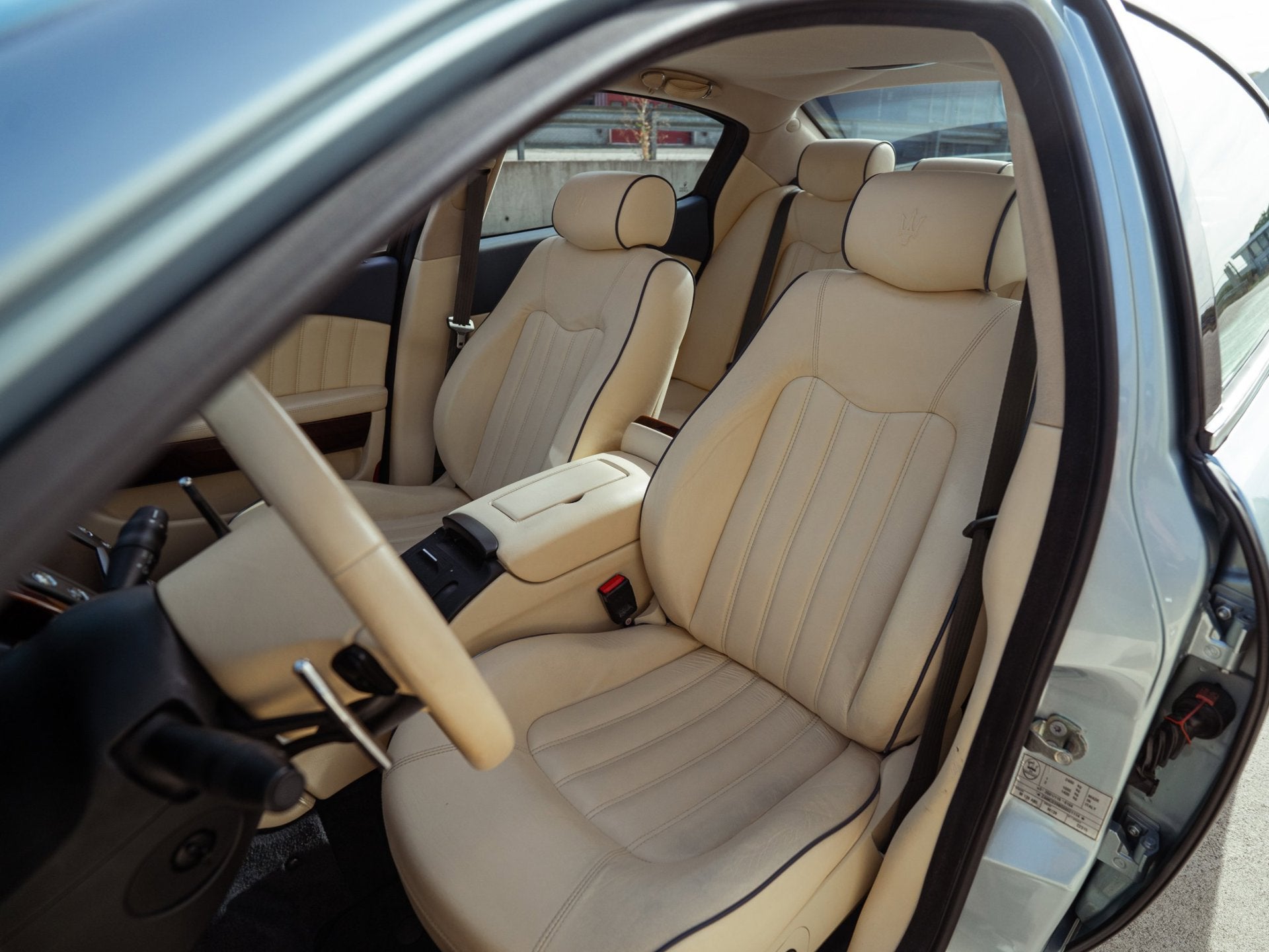Maserati Quattroporte 4.2 V8 400PK (2005) | 41.124 km | NL-a, Auto's, Maserati, Gebruikt, 8 cilinders, Blauw, Handgeschakeld